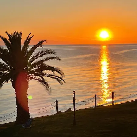 Seafront Family Calypso Holiday home