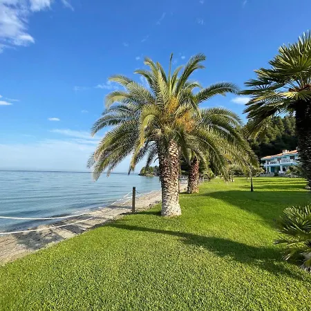 Seafront Family Calypso Holiday home