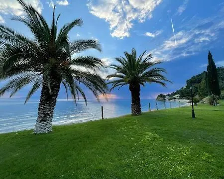 Seafront Family Calypso Holiday home *